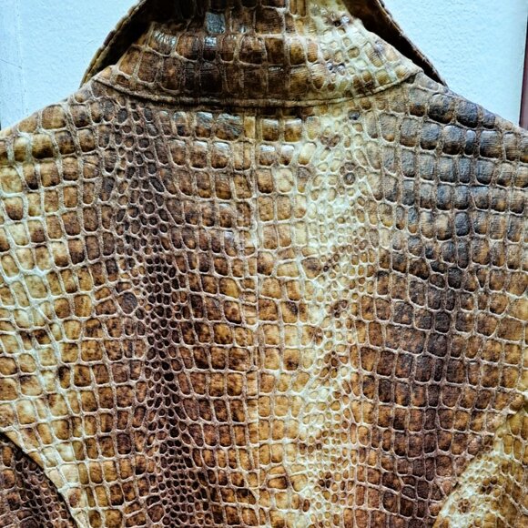 Women's Vintage Genuine Look Crocodile Skin Embossed Texture Long Blazer/Coat - Picture 3 of 9